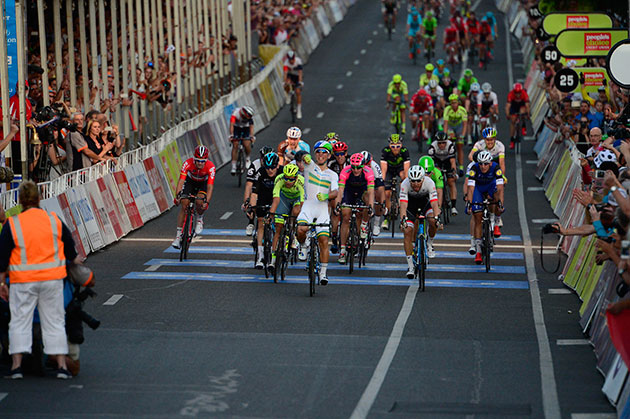 Caleb Ewan wins Down Under Classic